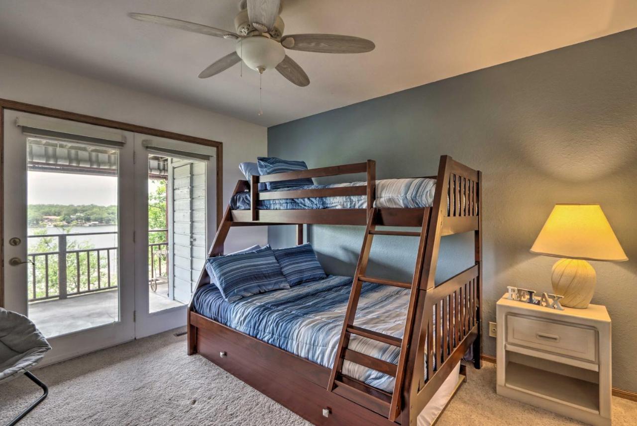 Lakefront Osage Beach Condo With Balcony And Views! Exterior photo