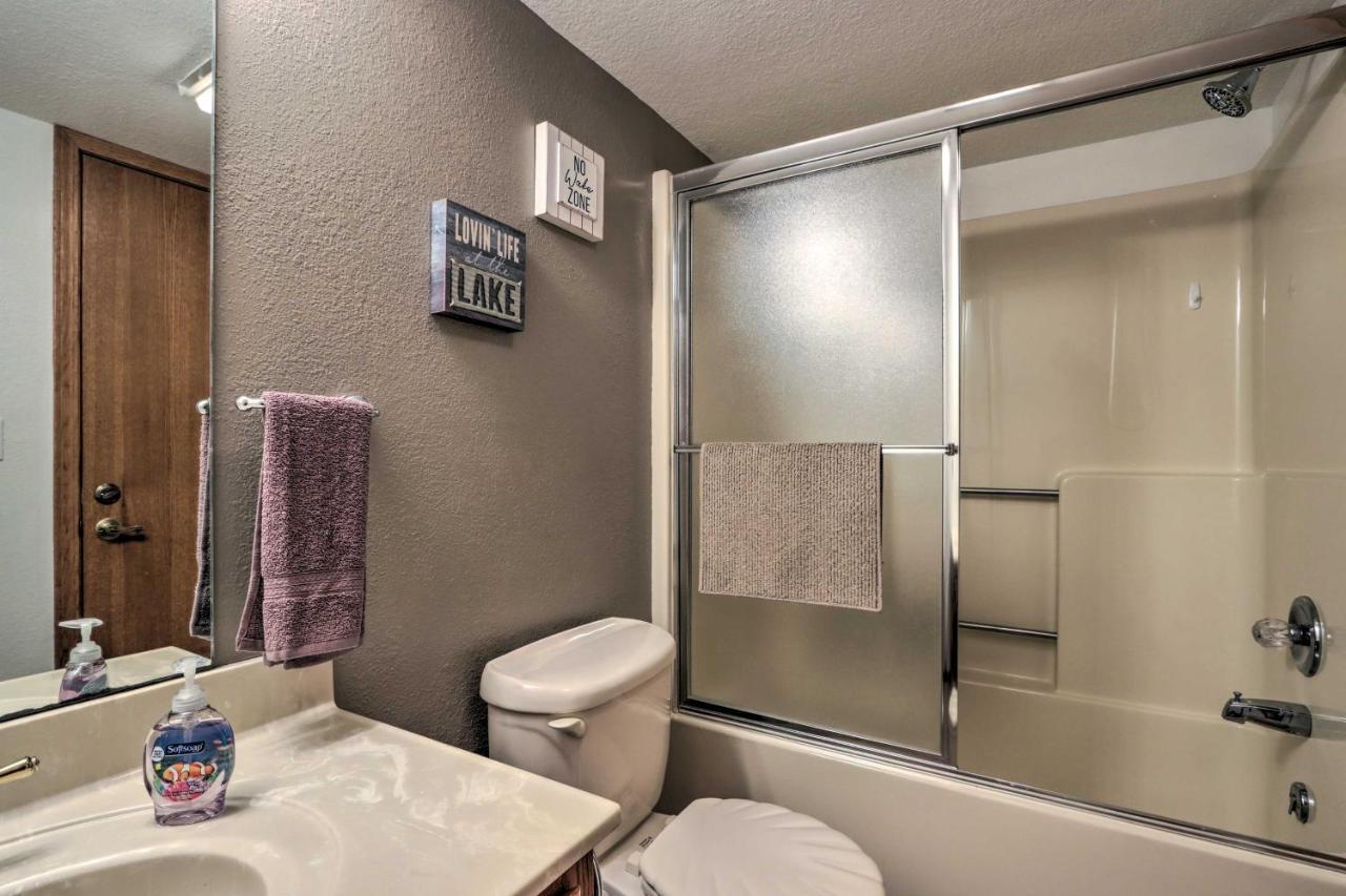 Lakefront Osage Beach Condo With Balcony And Views! Exterior photo